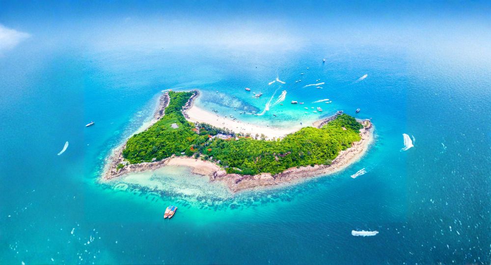 Day 2: Coral Island Tour with Lunch