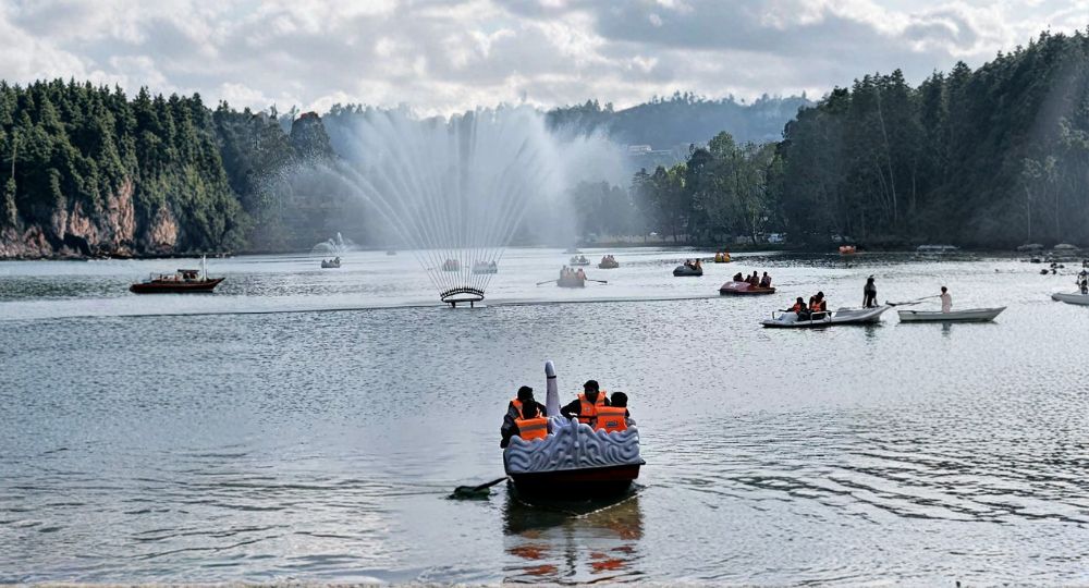 Day 2: Ooty – Coonoor – Ooty