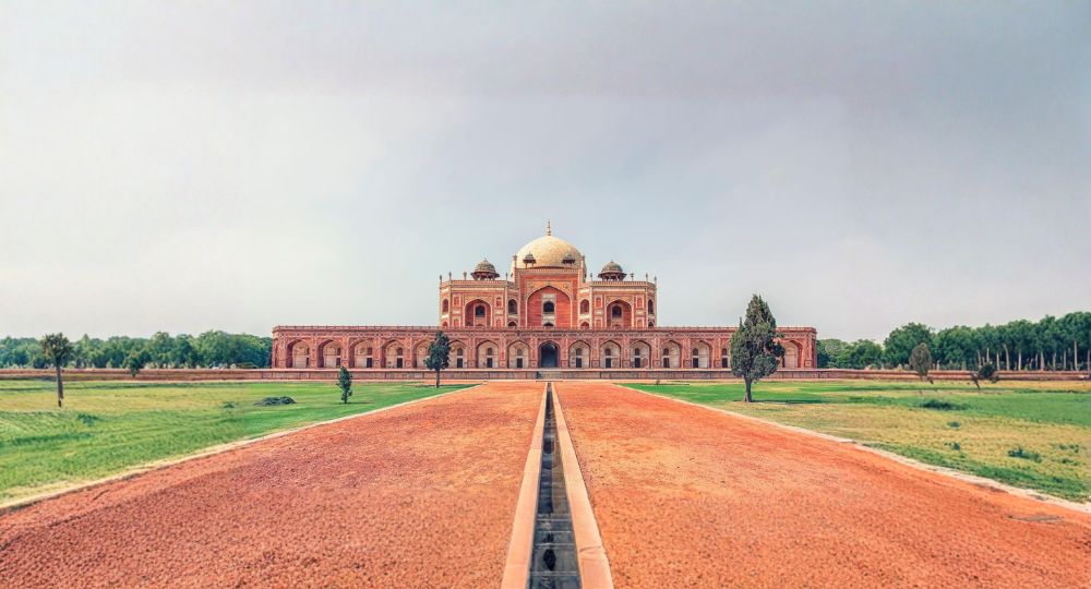 Day 4 – Agra → Fatehpur Sikri → Delhi Departure