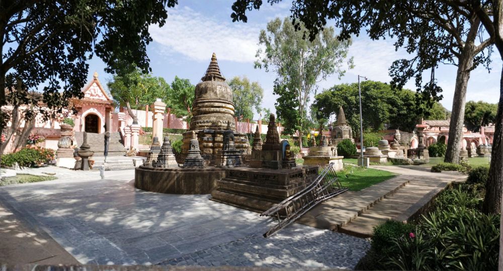 Day 5: Varanasi Temple Tour & Departure