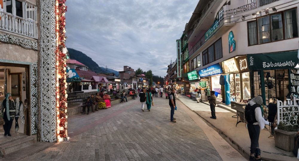 Day 1: Arrival in Manali