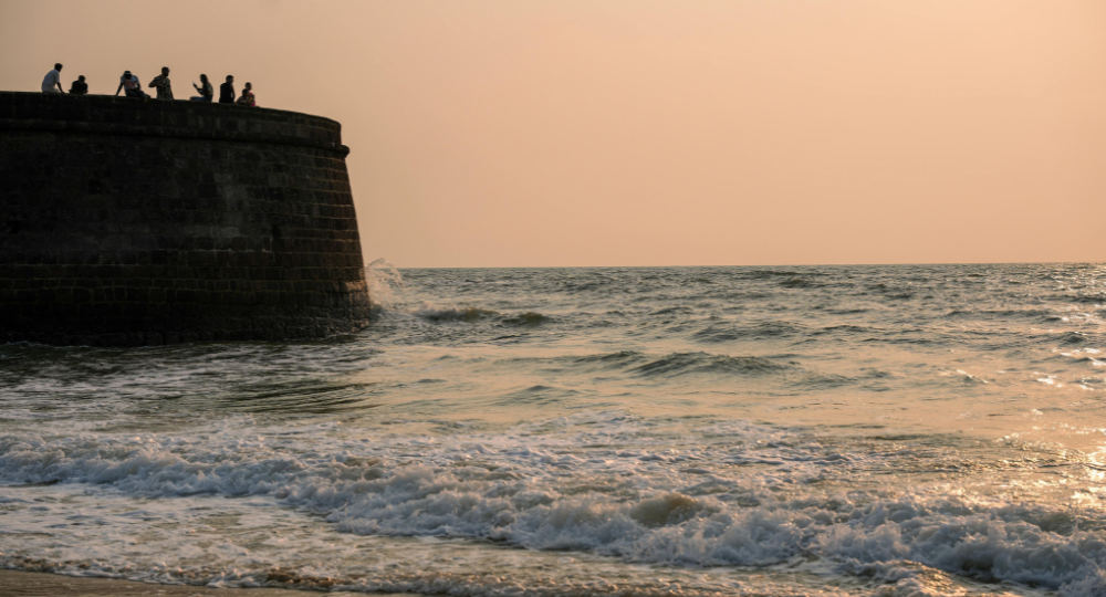 Day 1: Mumbai – Daman Arrival & Local Sightseeing