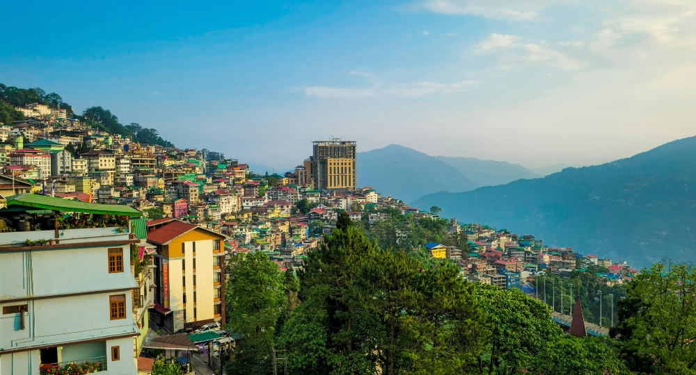 Day 1: Arrival at Bagdogra / NJP – Transfer to Gangtok