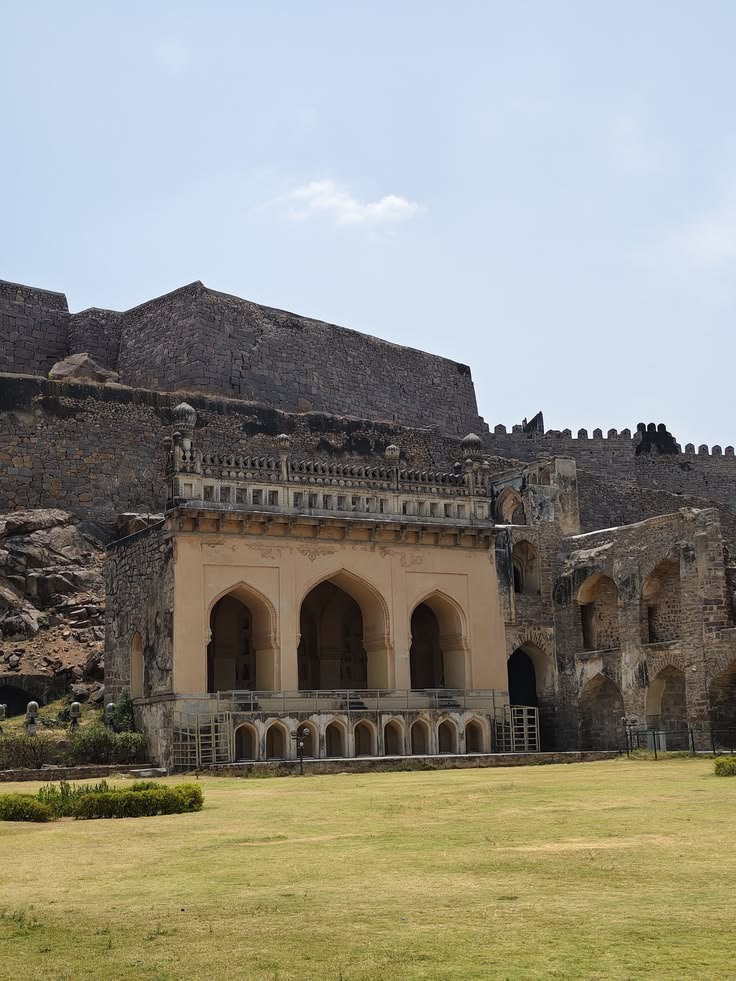 Day 1: Arrival in Hyderabad – Golconda Fort