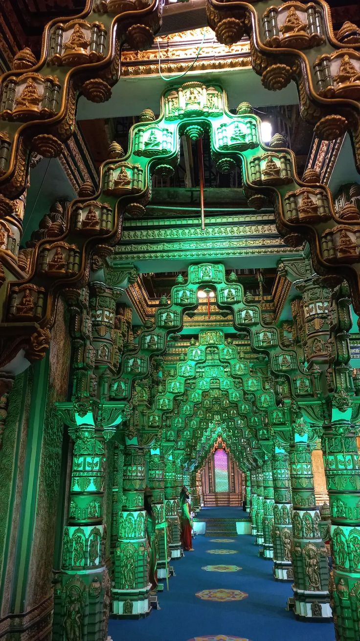 Day 2: Full-Day Excursion to Ramoji Film City