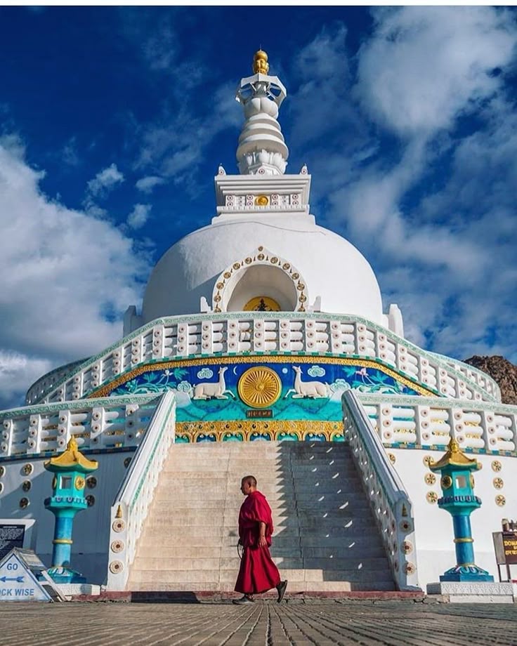 Day 1: Arrival in Leh – Acclimatization & Local Exploration