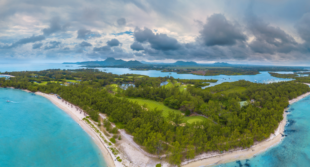 Day 4 – Île aux Cerfs Island Excursion