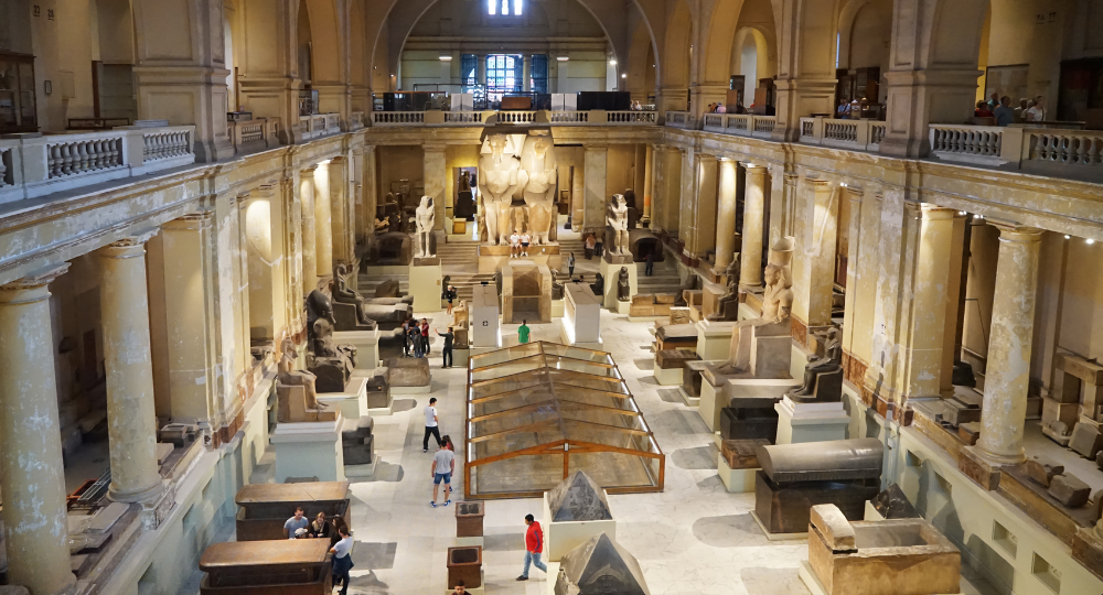Day 2 – Pyramids of Giza & Egyptian Museum