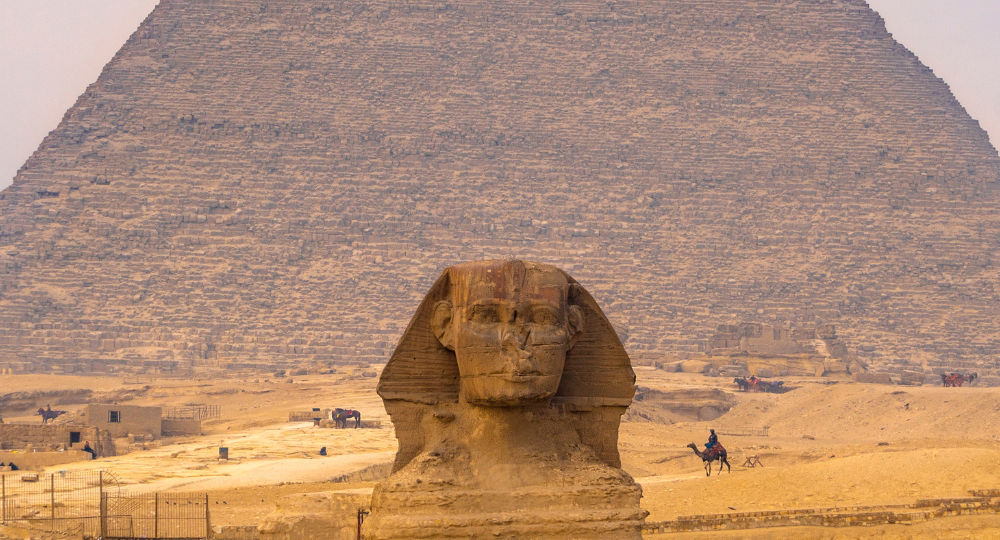 Day 2 – Pyramids of Giza, Egyptian Museum & Sleeper Train