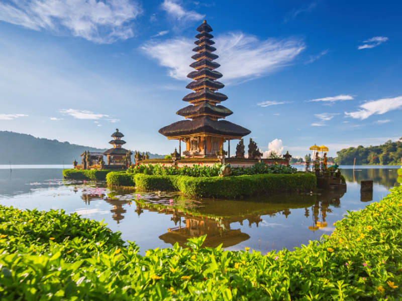 ulan danu beratan temple