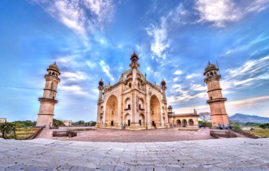 Delightful Trip to Shirdi, Mumbai & Aurangabad