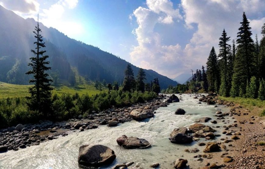 Kashmir Valley Honeymoon Escape