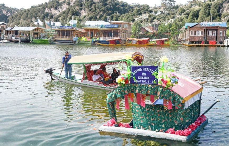 Feel Alive in Kashmir in Summer – 5 Nights / 6 Days Premium Tour Package