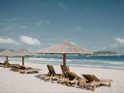 Tropical Beach Resort – Pristine White Sand Beaches & Luxury Seaside Escape